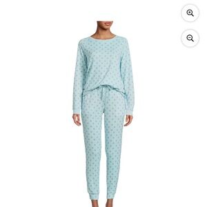 GRAY WITH BLACK STARS 
Muk Luks Buttery Soft Knit Loungewear/Pajama Set